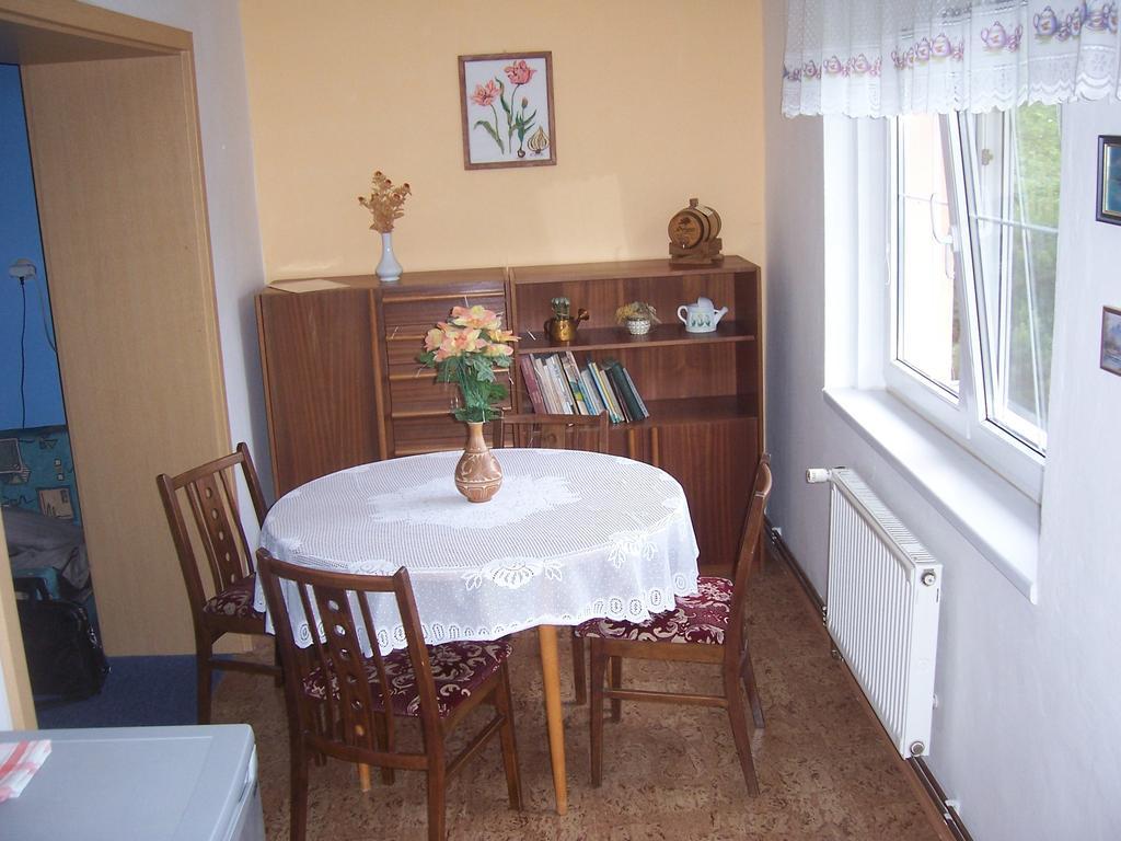 V Aleji - Ubytovani V Soukromi Valtice Room photo